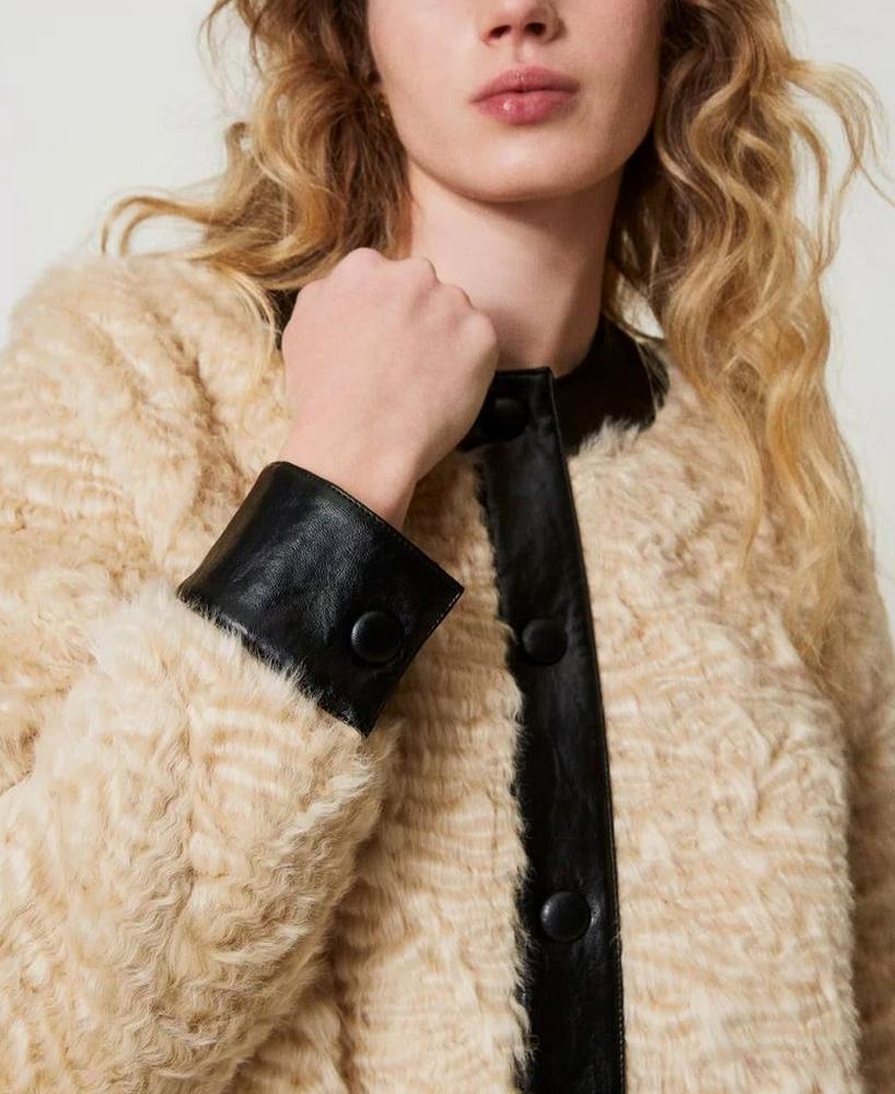 Stylische Jacke aus Pelzimitat von der Marke TWINSET
